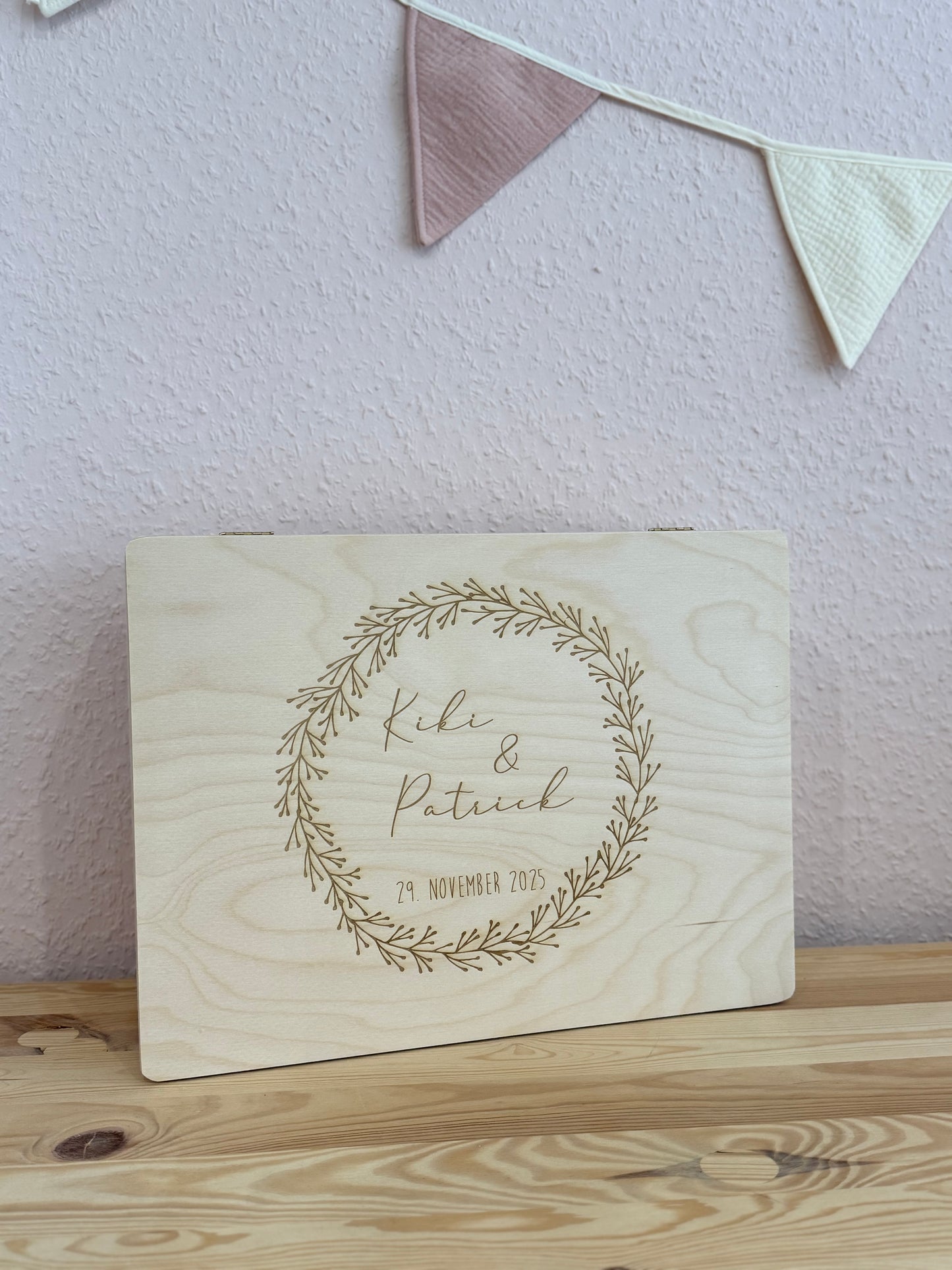 💍 Personalisierte Erinnerungskiste zur Hochzeit – Holzbox mit Gravur 🌿