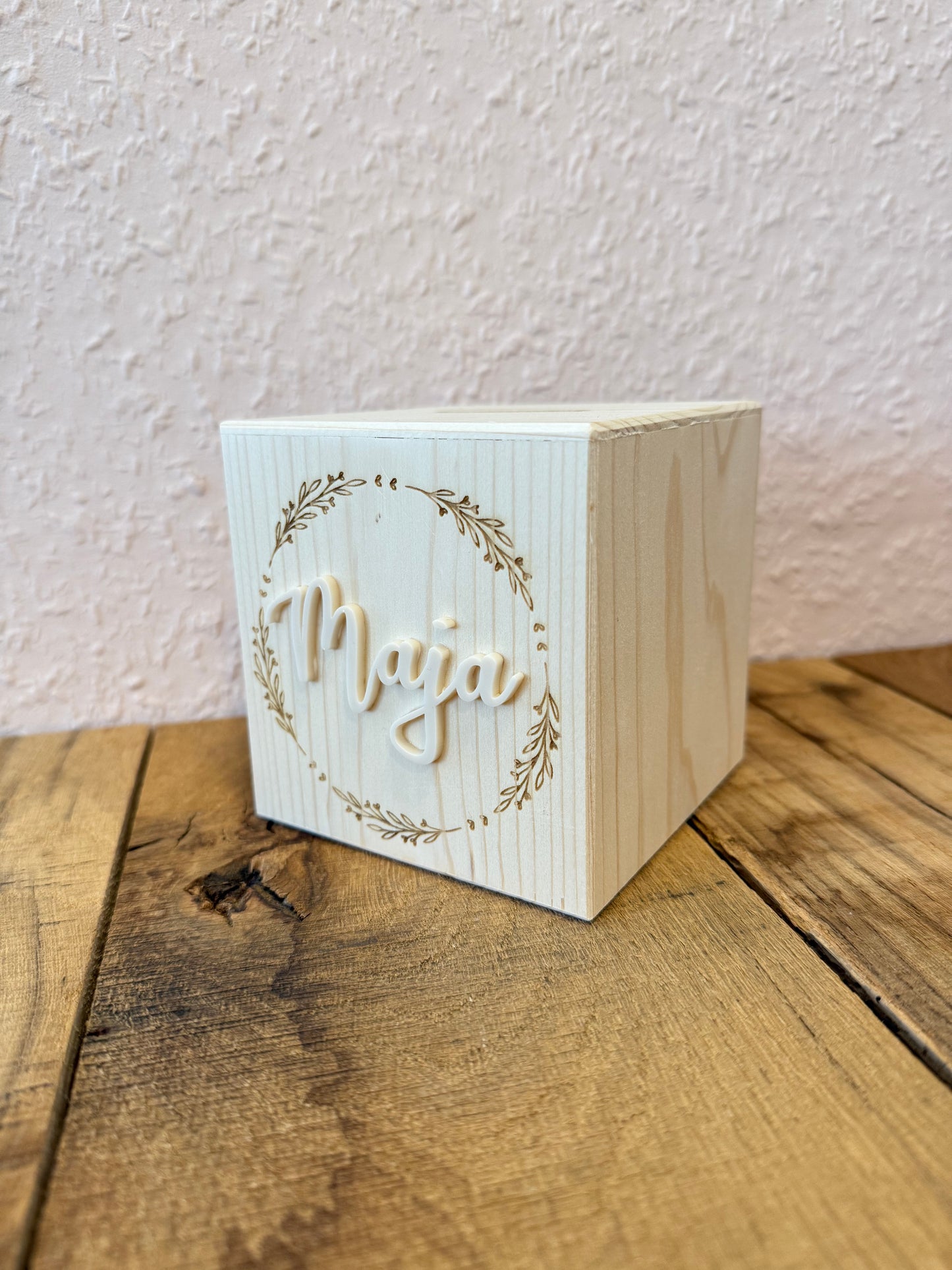 💖 Personalisierte Spardose Holz mit Acrylnamen | Geschenk zur Geburt, Taufe oder Geburtstag