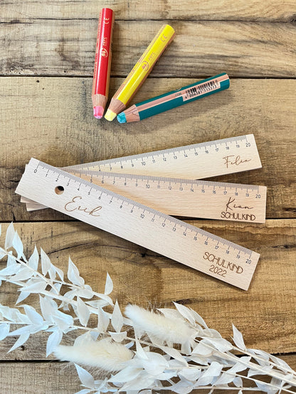 ✏️ Personalisiertes Holzlineal – Einzigartiges Geschenk zur Einschulung