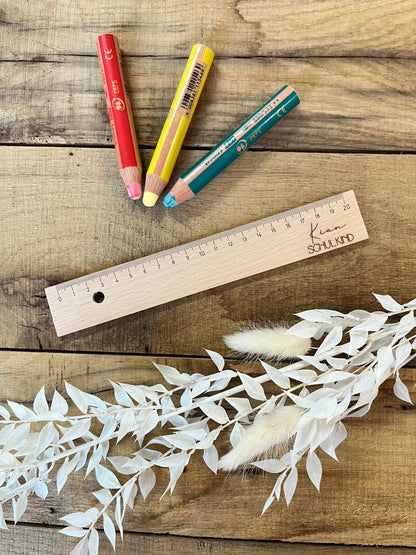 ✏️ Personalisiertes Holzlineal – Einzigartiges Geschenk zur Einschulung