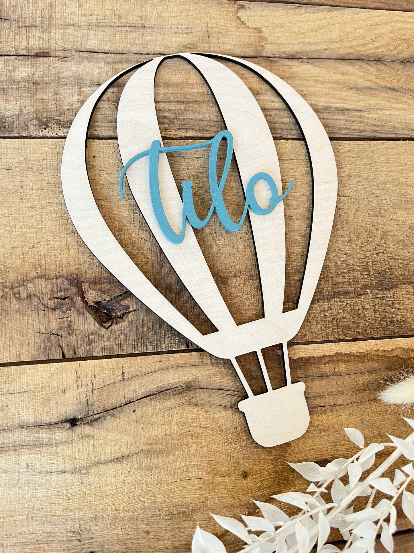 Personalisierter Heißluftballon aus Holz – Kinderzimmer Deko mit Namen – Geschenk zur Geburt, Taufe & Babyzimmer
