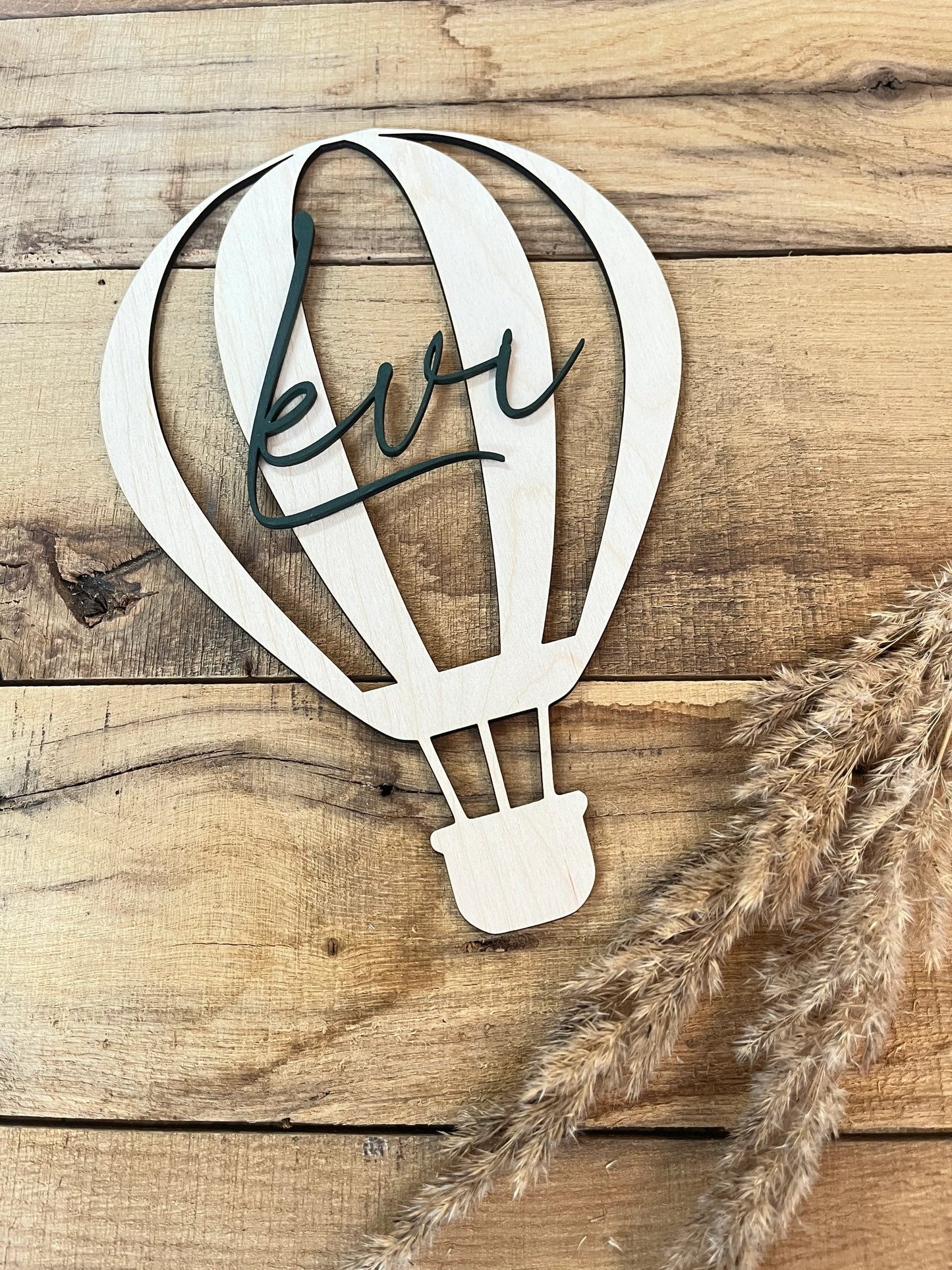Personalisierter Heißluftballon aus Holz – Kinderzimmer Deko mit Namen – Geschenk zur Geburt, Taufe & Babyzimmer