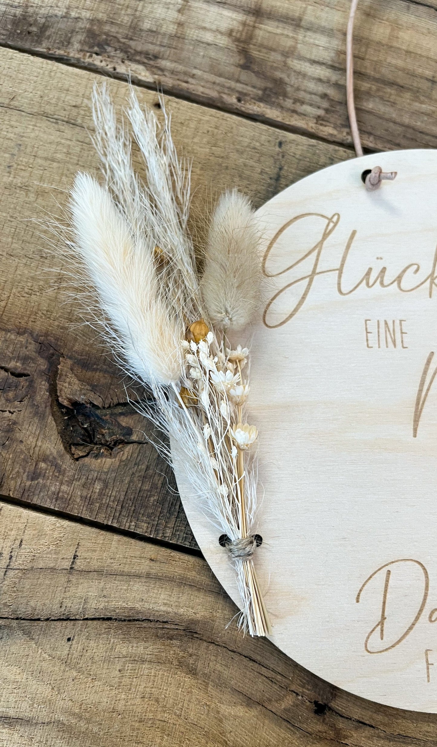 Personalisiertes Holzschild „Glück ist eine Mama wie dich zu haben“