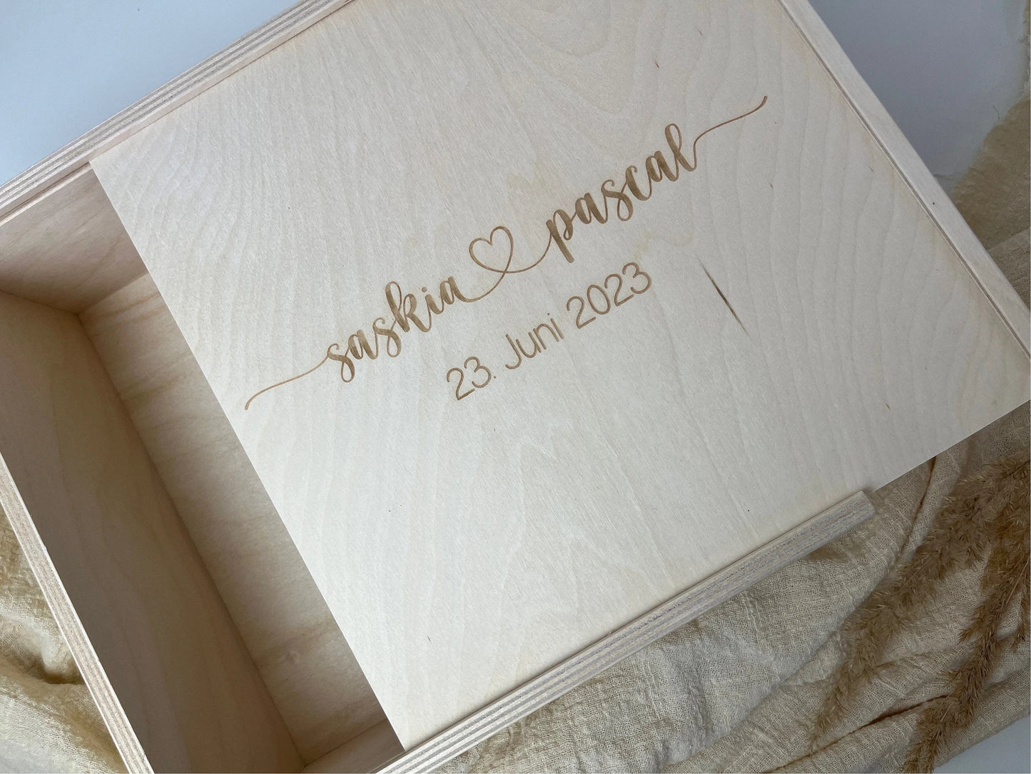 Personalisierte Holzbox Hochzeit – Erinnerungsbox mit Namen & Datum – Geldgeschenk Box, Geschenk für Brautpaar, Hochzeitsdeko Holz