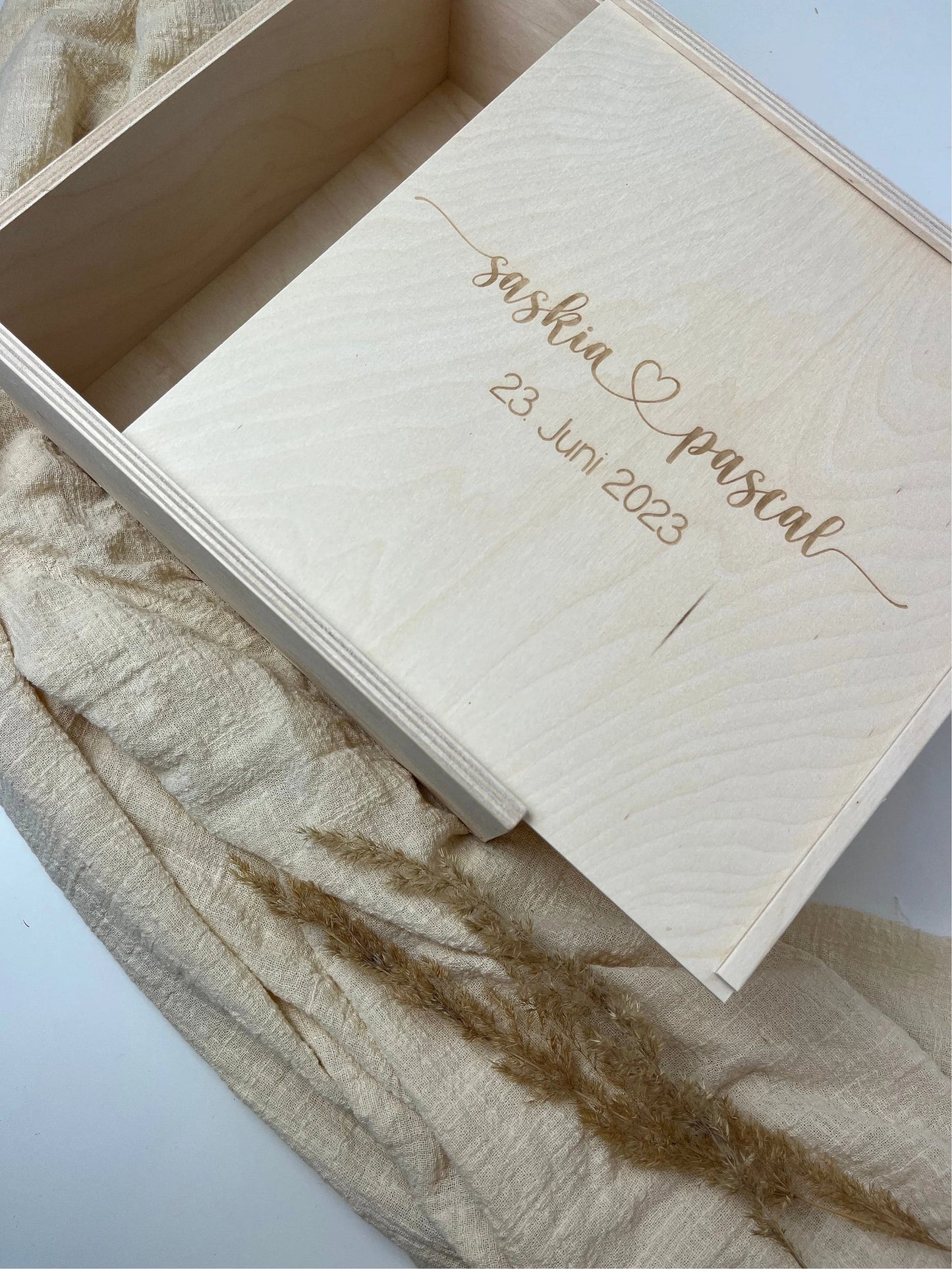 Personalisierte Holzbox Hochzeit – Erinnerungsbox mit Namen & Datum – Geldgeschenk Box, Geschenk für Brautpaar, Hochzeitsdeko Holz