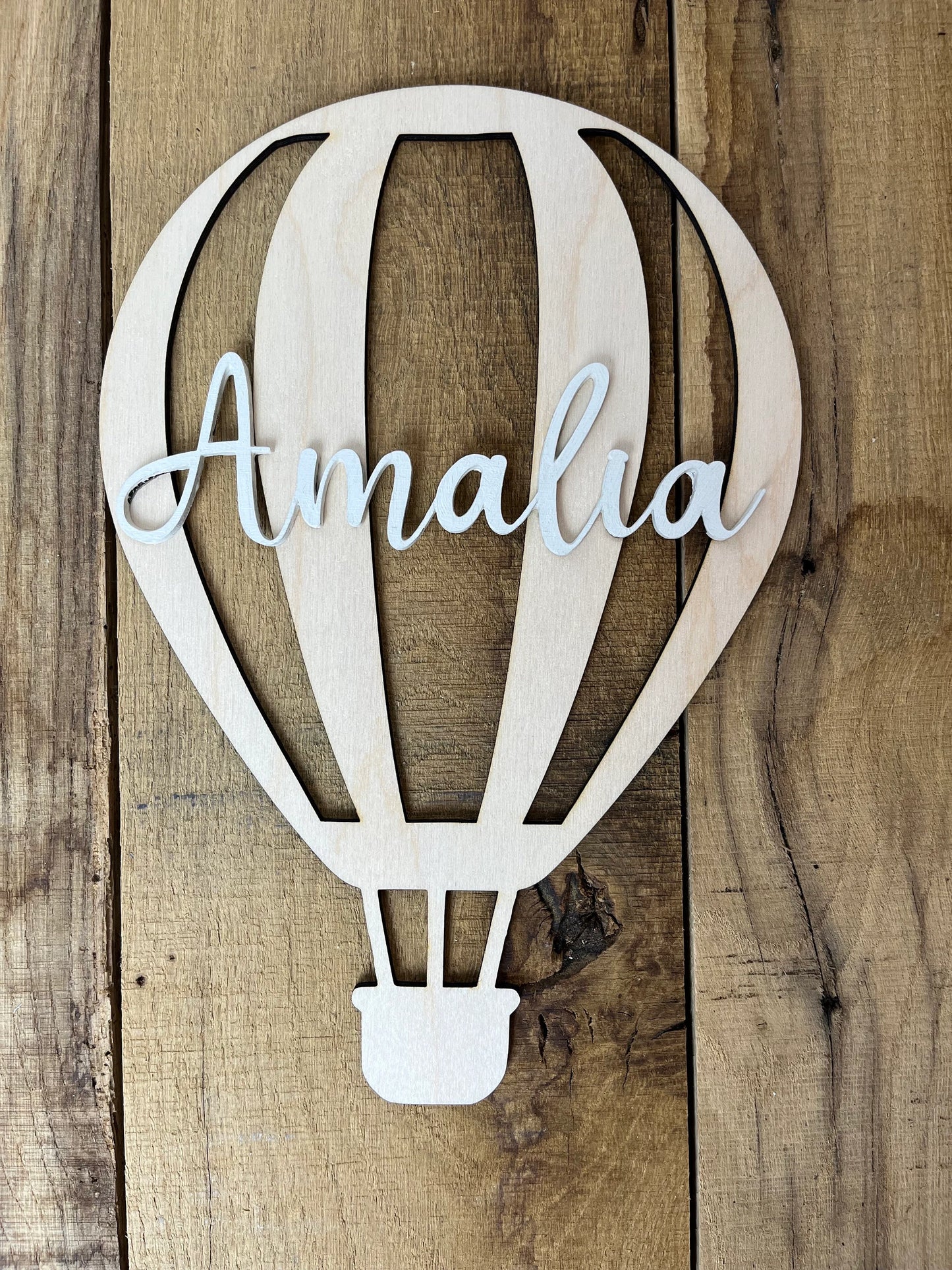 Personalisierter Heißluftballon aus Holz – Kinderzimmer Deko mit Namen – Geschenk zur Geburt, Taufe & Babyzimmer