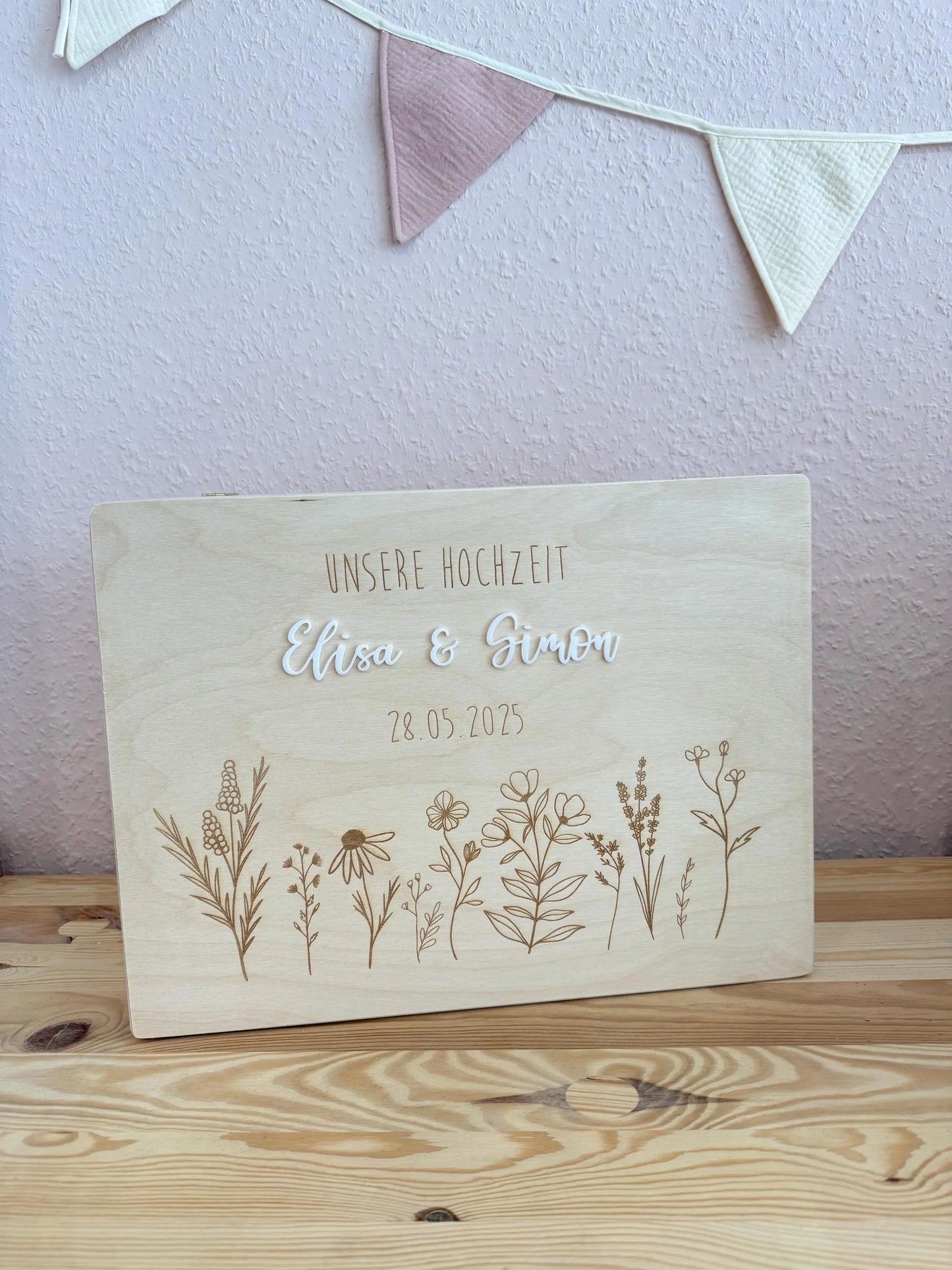 💍 Personalisierte Erinnerungskiste zur Hochzeit – Holzbox mit Gravur 🌿